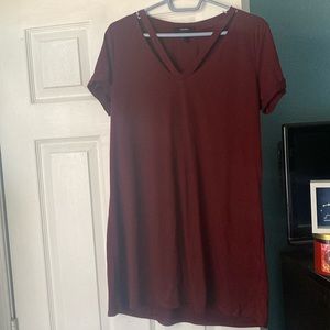 Maroon mini t-shirt dress!